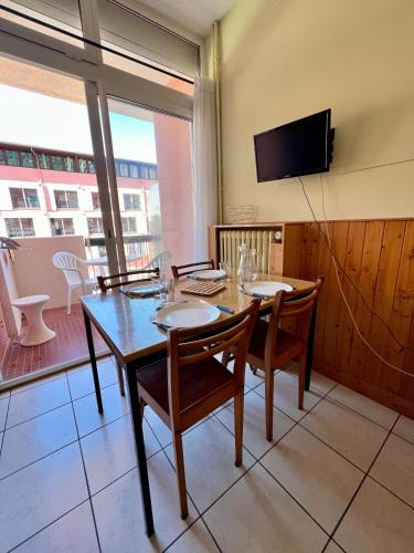 Vernet-les-Bains Apartment | Résidence thermale de Vernet-les-Bains - balcon, ascenseur, wifi, parking