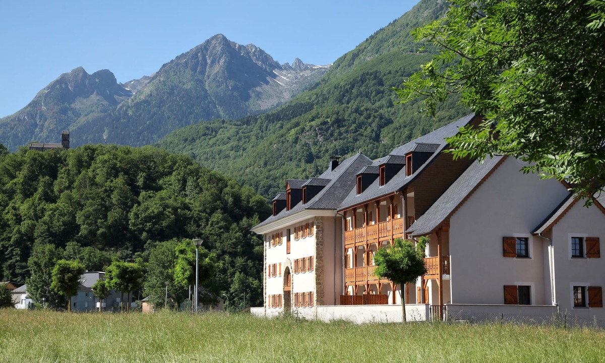 Luz-Saint-Sauveur Apartment | Résidence Val de Roland - Apartment duplex 8 people