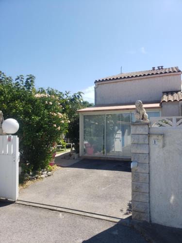 Frontignan Villa | Rêve Bleu, Maison T3 Frontignan Plage avec Jardin, Mer à 250m, Clim & Parking
