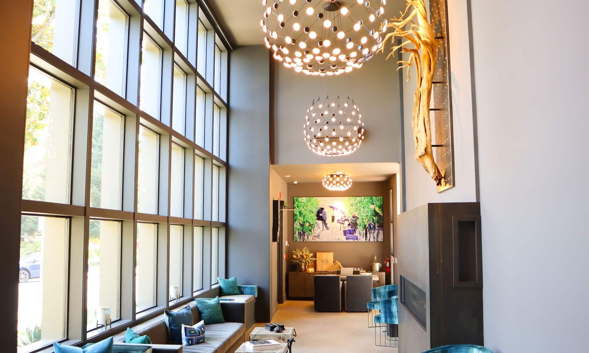 Downtown Napa Bed & Breakfast | R Inn Napa