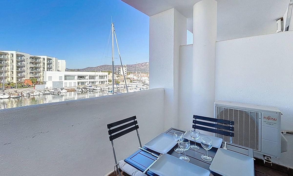 Santa Margarida Apartment | R. Marine II 231 - Piso con piscina, Roses