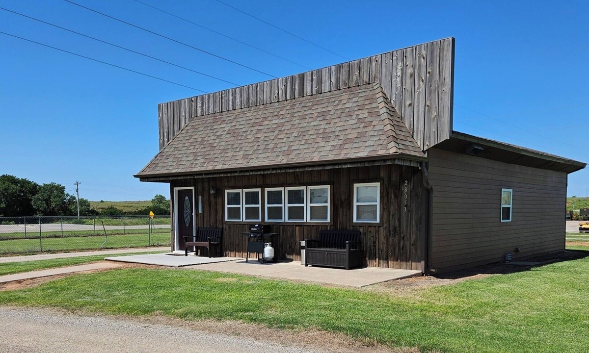 Freedom House | R & R Bunkhouse