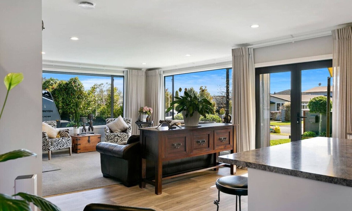 Rainbow Point House | R&R in Rainbow Point