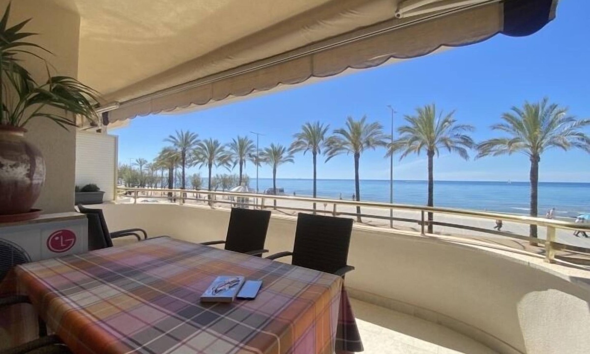 Calafell Apartment | R151 Beachfrontapartment Calafell