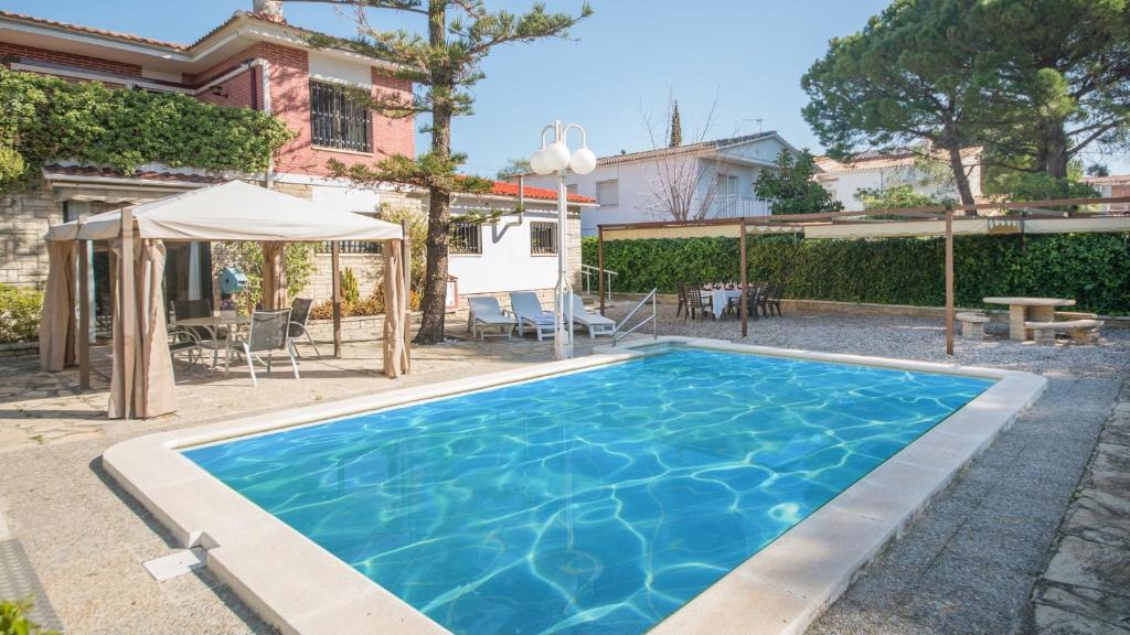 Comarruga Villa | R24 Casa Santa Otilia