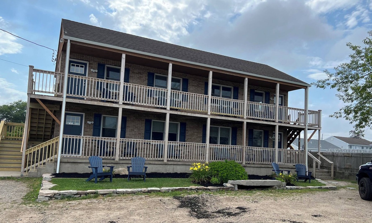 Misquamicut Apartment | Rabbit Run Room Number #3