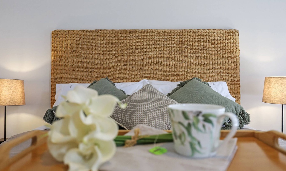 Warrnambool House | Racecourse Retreat - Relax, unwind & enjoy