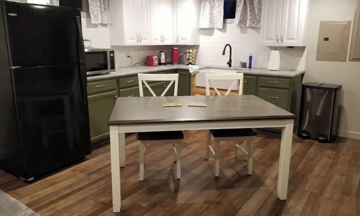 Wenatchee House | Rachael's Retreat-Private Basement Studio