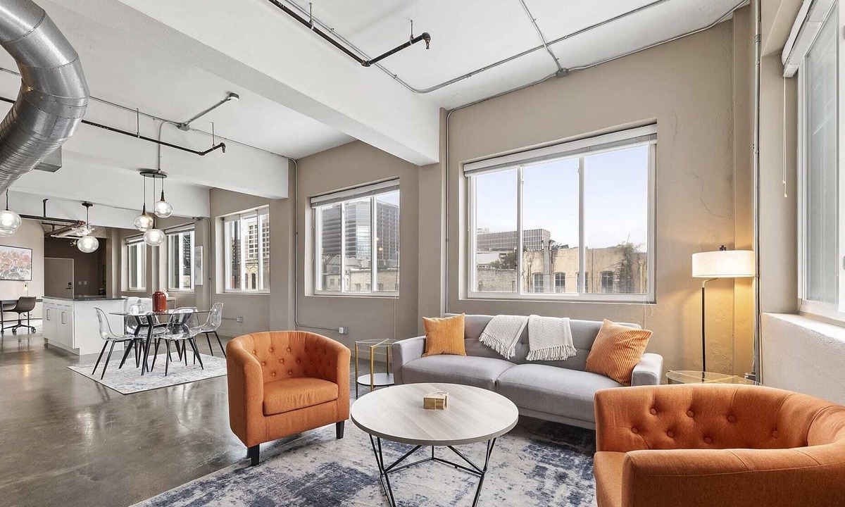 Downtown Austin Apartment | Radiant Loft on 5th St