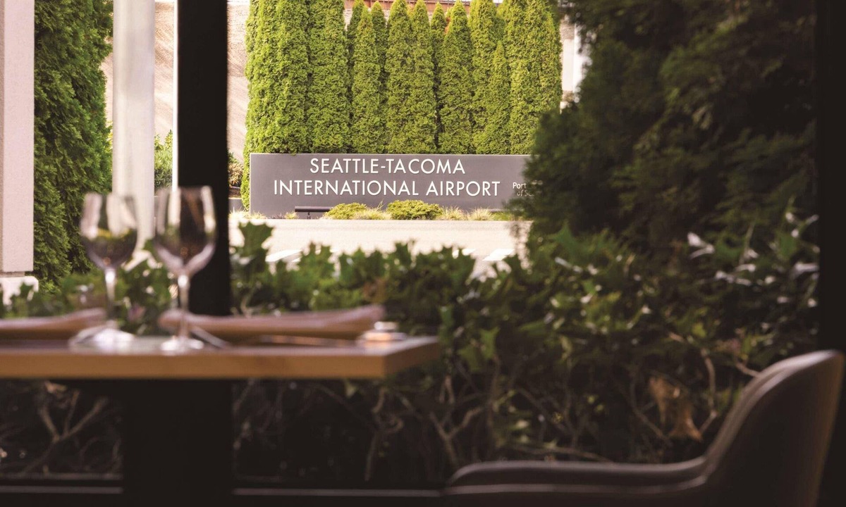 SeaTac Hotel | Radisson Hotel Seattle Airport