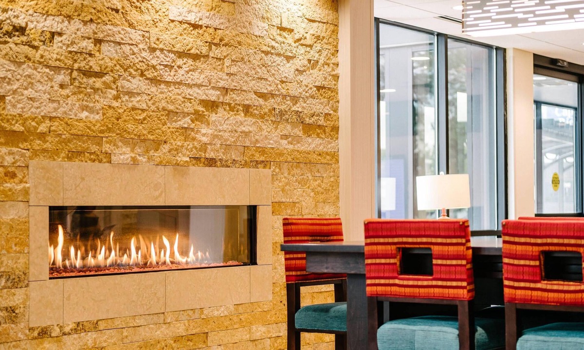 Northwestern Precinct Hotel | Radisson Hotel St. Paul Downtown