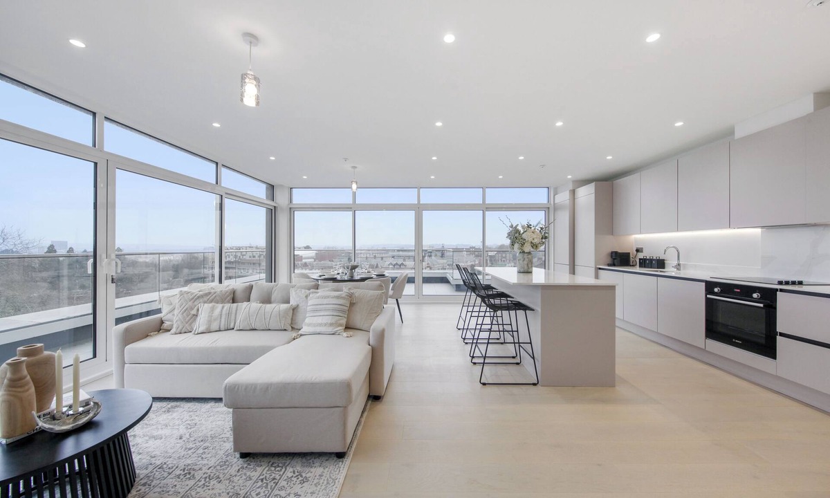 Hendon Apartment | Raffles House