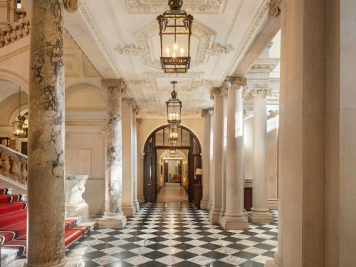 London City Centre Hotel | Raffles London at The OWO