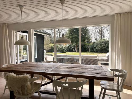 Rageleje House | Rageleje - Cozy, bright summerhouse near the beach and beautiful Heatherhill