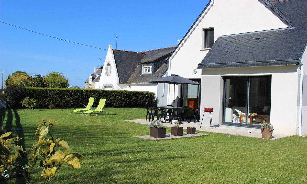 Nevez House | Raguenes, walking distance to the beach, near Trévignon and Pont Aven, furnished tourist accommodation *.