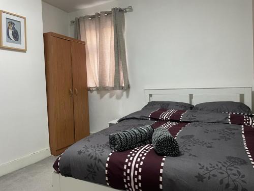 Boleyn House | Rahal Compton