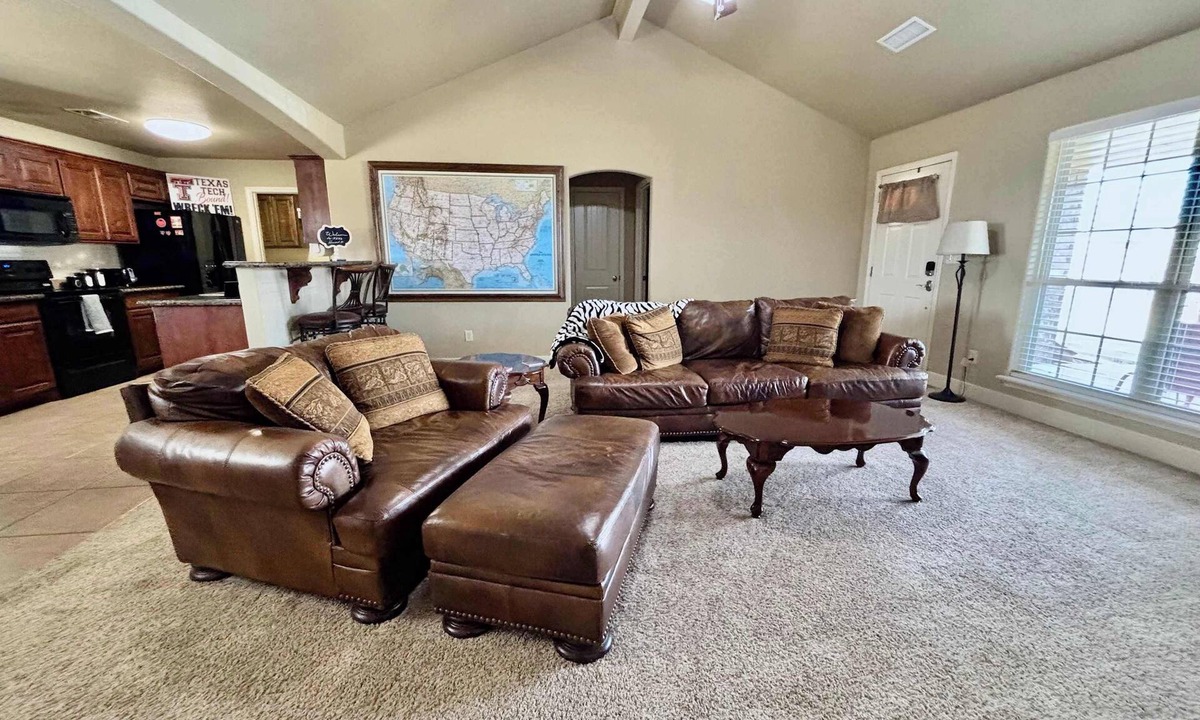 North by Northwest House | Raiderland Rest Stop - 3BR/2BA - Close to Campus