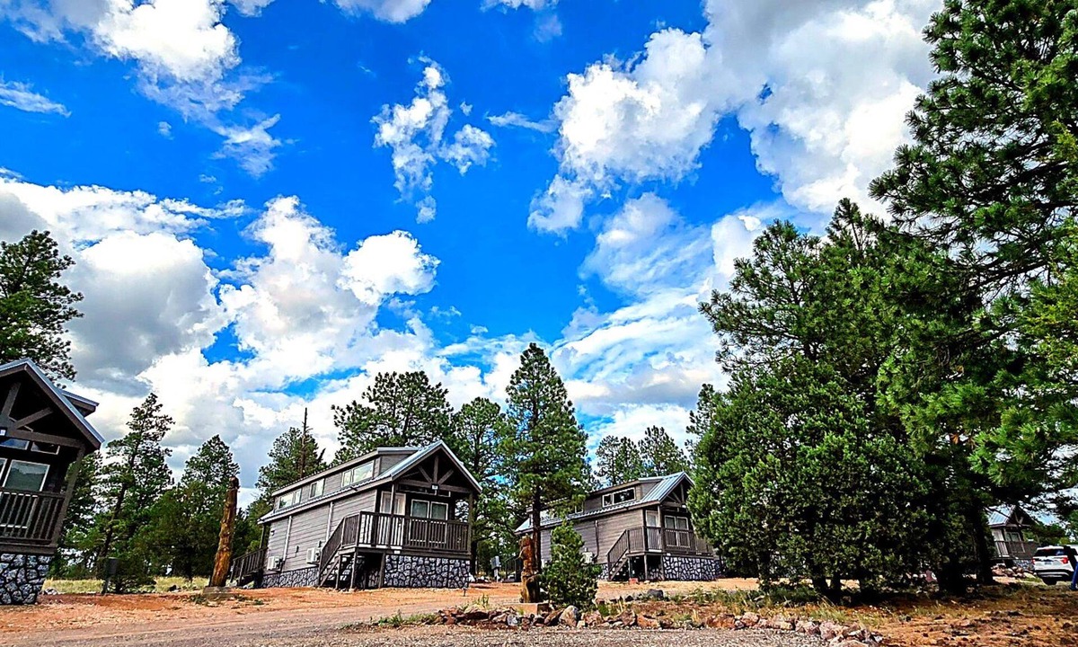 Williams Hotel | Railcar on Historic Route 66
