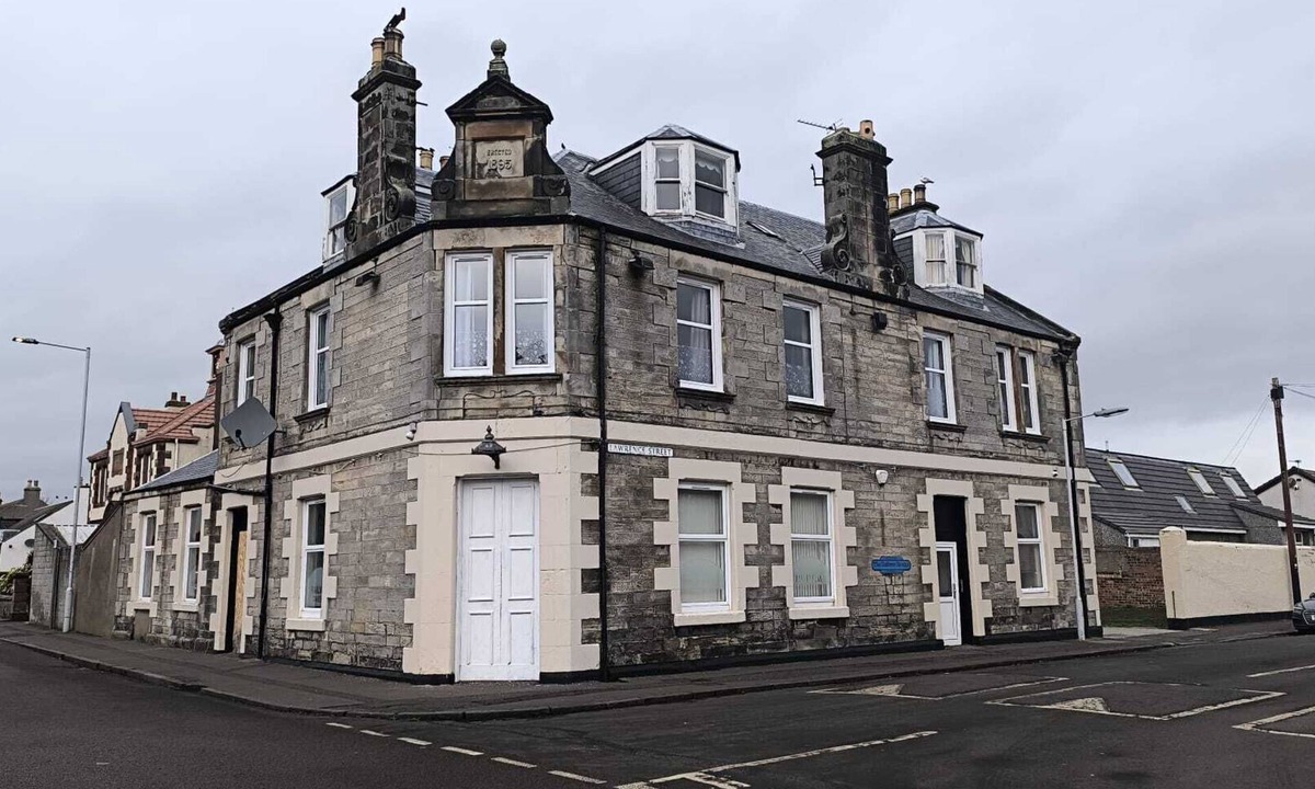 Buckhaven House | Railway Inn