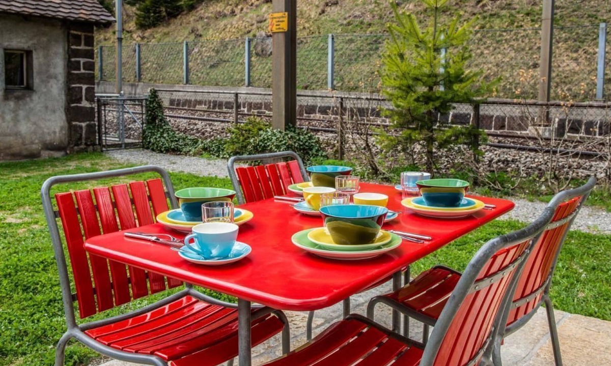 Wassen Ski Chalet | Railway keeper's house Eggwald