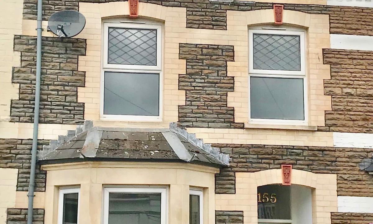 Splott House | Railway Street by Switchback Stays