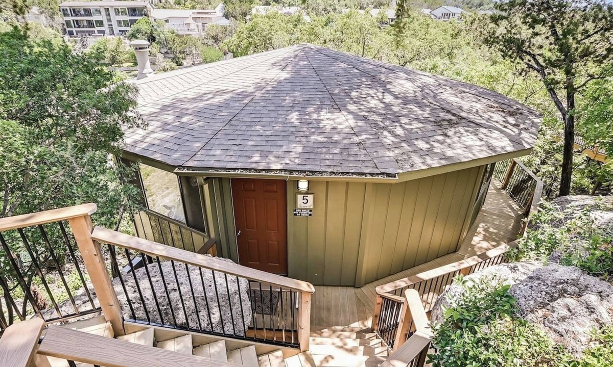 Lakeway Villa | Rain Lily #5 - Lakeside Luxury with Pool Access