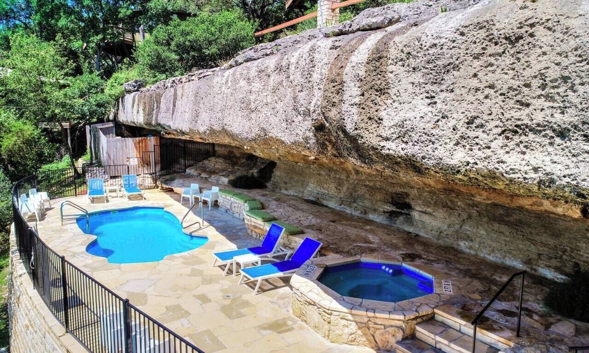 Lakeway Villa | Rainbow Cactus #8 - Lakefront Oasis with Pool Access
