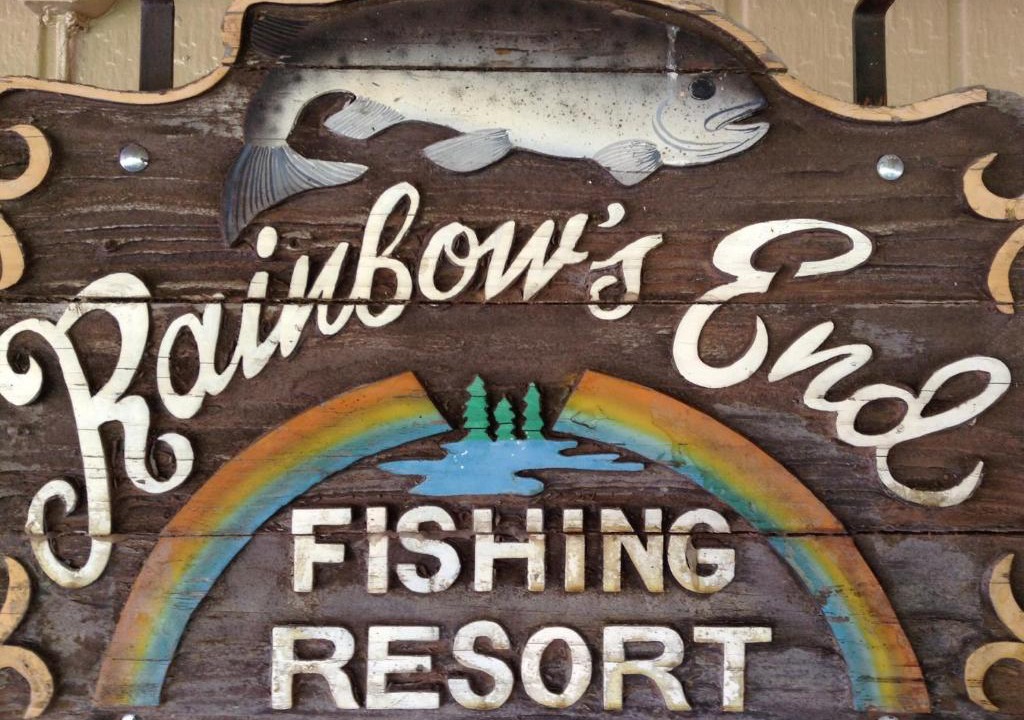 Pinetop-Lakeside Resort | Rainbows End Fishing Resort