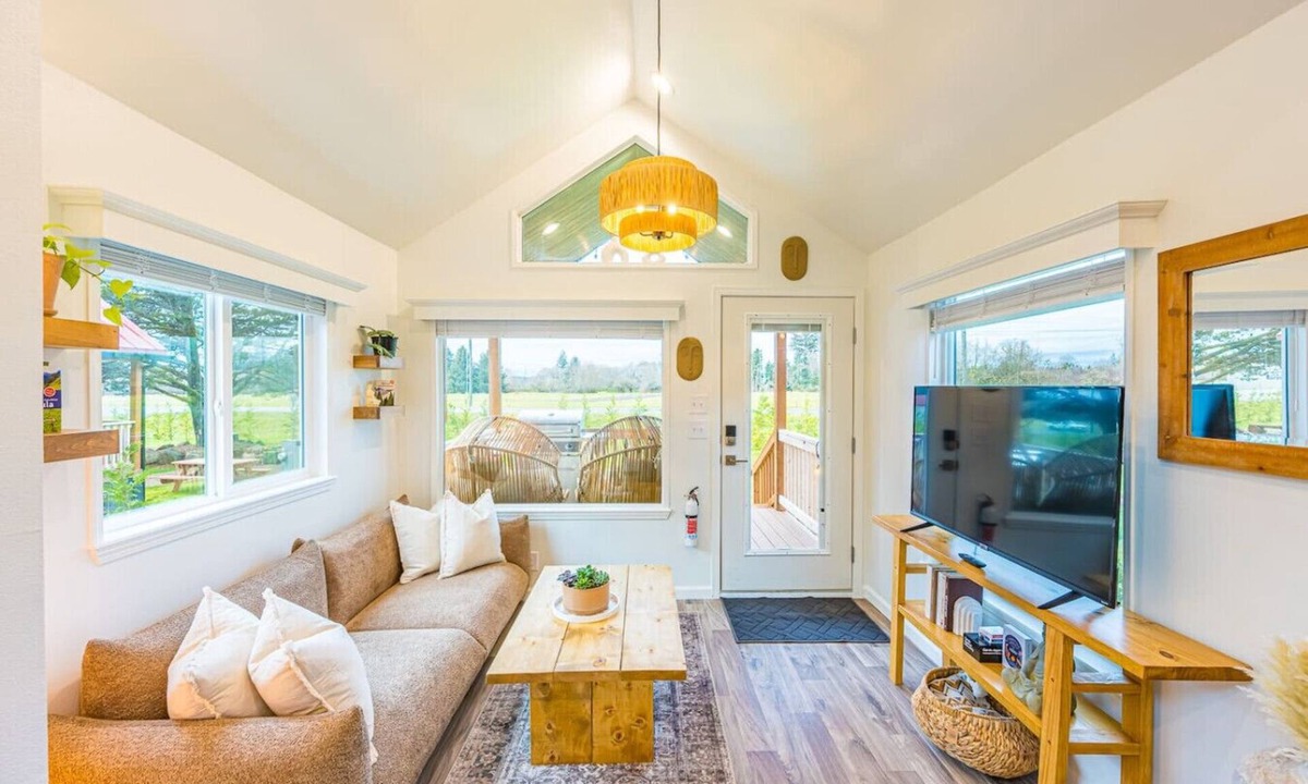 Forks House | Rainforest Tiny Home Retreat: BOHO