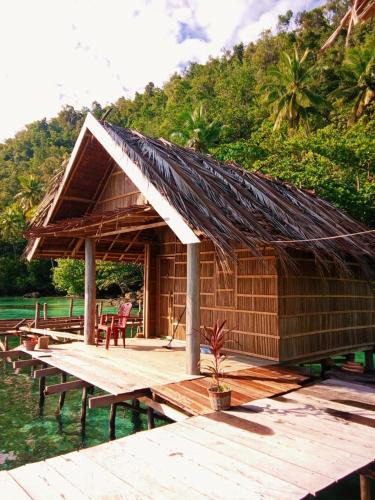 Mansuar Island House | Raja Ampat Tapordura Homestay