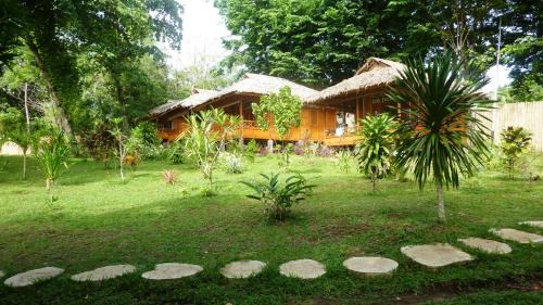 Bunaken Resort | Raja Laut Dive Resort Bunaken