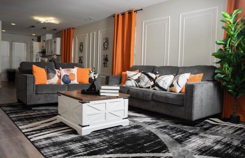 Southeast Raleigh House | Raleigh with Daylor