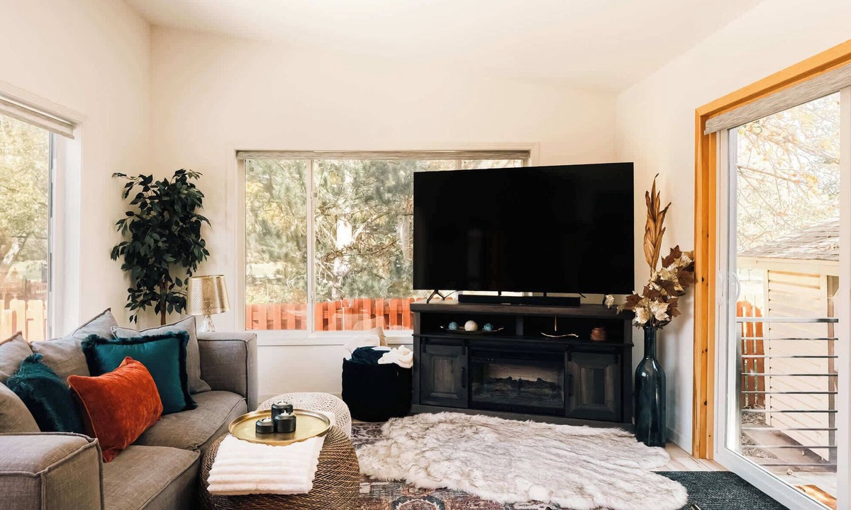 Ralston Valley Apartment | Ralston Creek Cottage - Serene Park Views