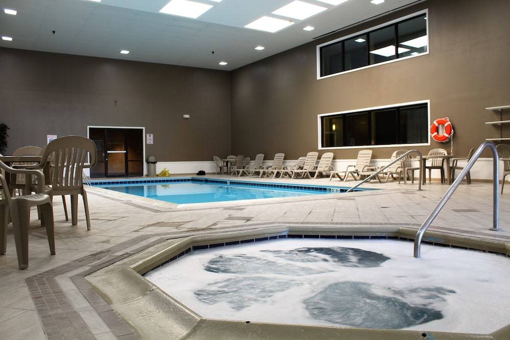 North Platte Hotel | Ramada by Wyndham North Platte