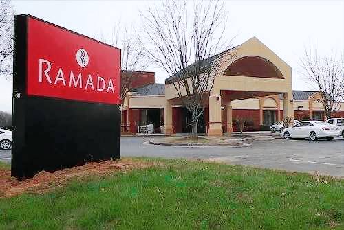 Gainesville Hotel | Ramada by Wyndham Gainesville