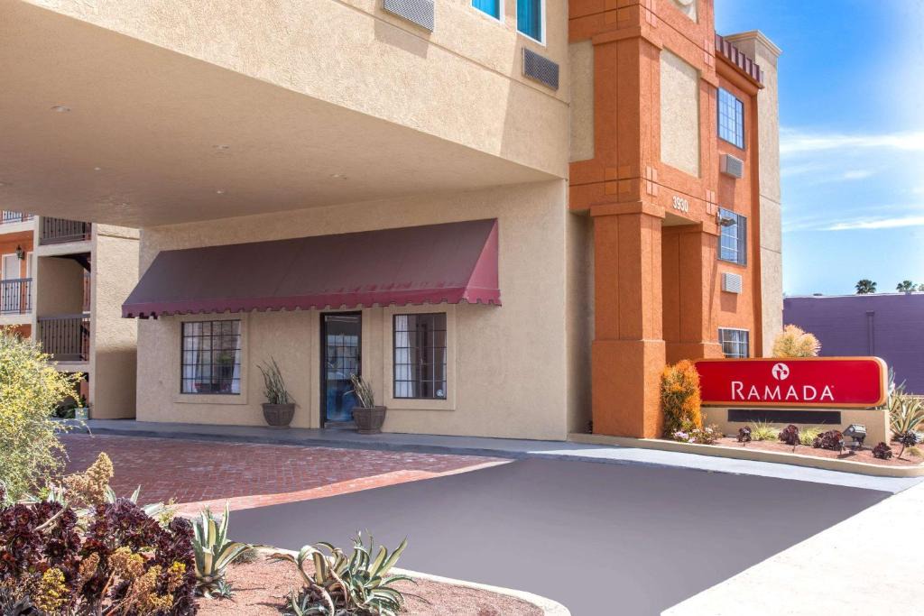 Clarkdale Hotel | Ramada by Wyndham Culver City
