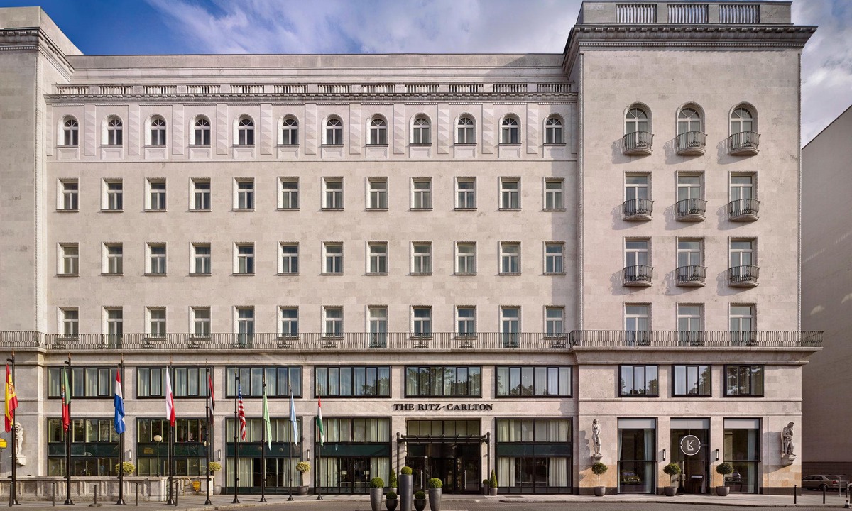 Fredericton Hotel | Ramada by Wyndham Fredericton