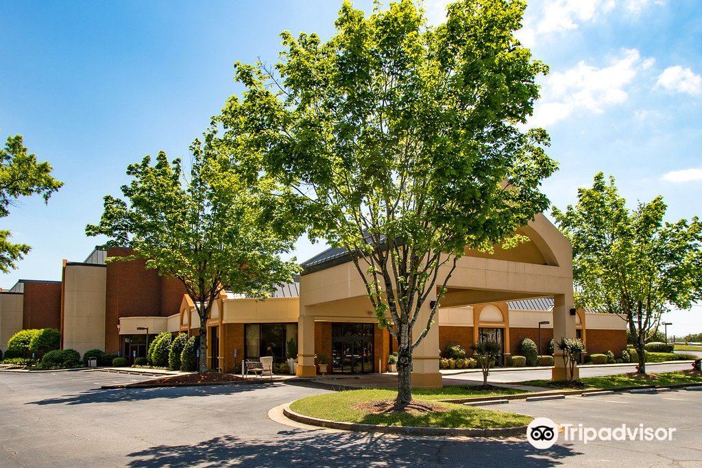 Gainesville Hotel | Ramada by Wyndham Gainesville