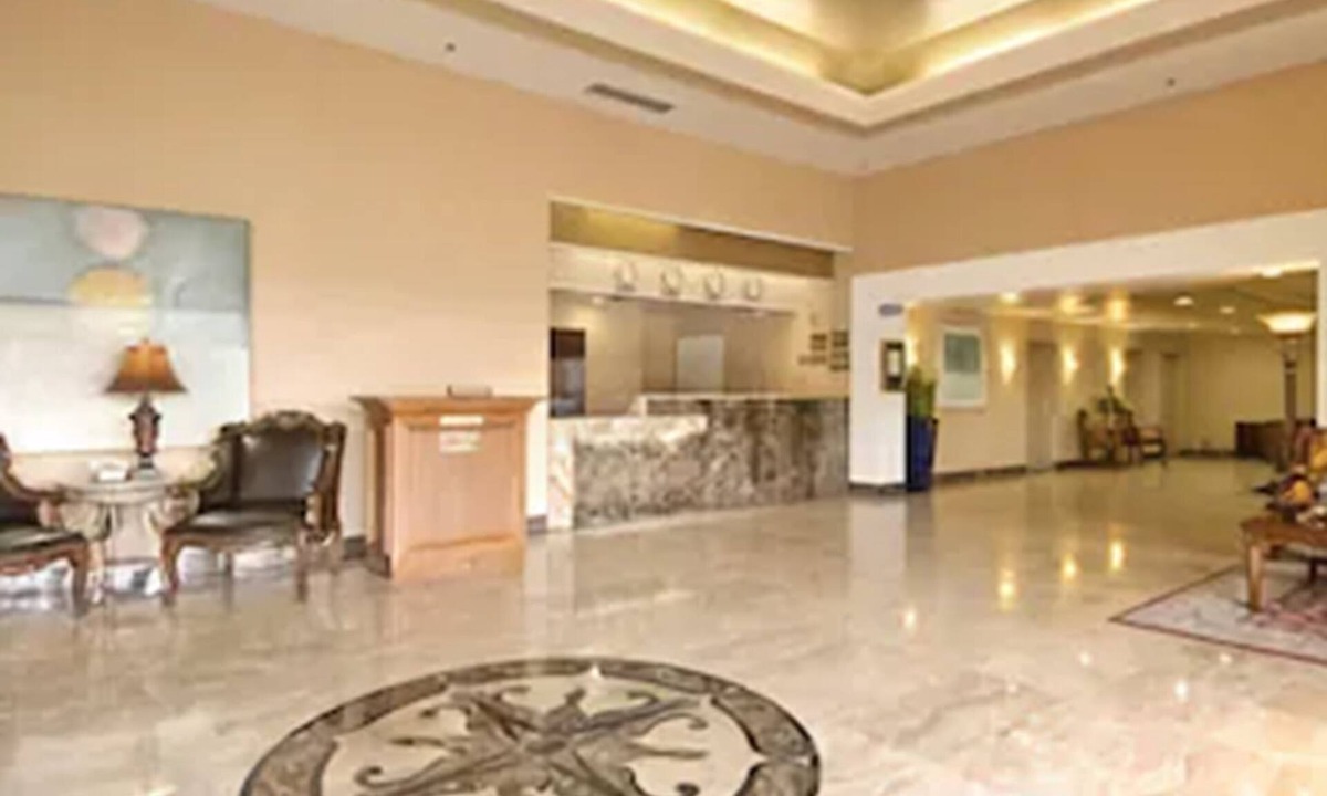 Del Aire Hotel | Ramada by Wyndham Hawthorne LAX/LA Stadium