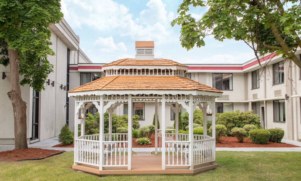 Painted Post Hotel | Ramada by Wyndham Painted Post Corning