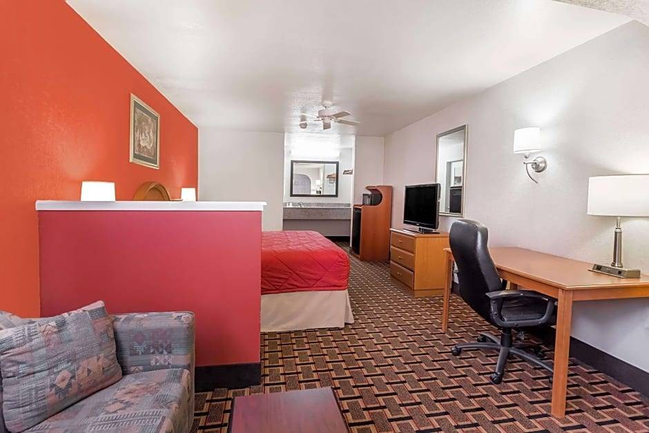 San Angelo Hotel | Ramada Limited San Angelo