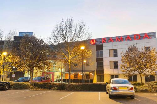 Whittington Hotel | Ramada London North