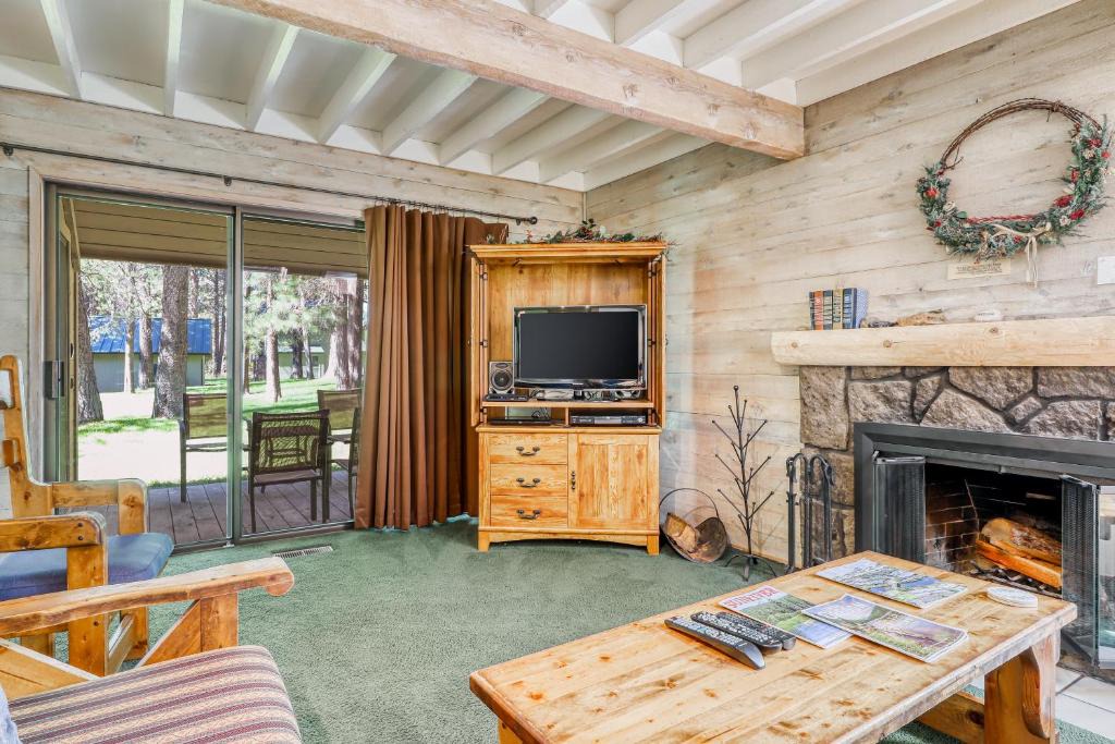 Sunriver House | Ranch Cabin #38