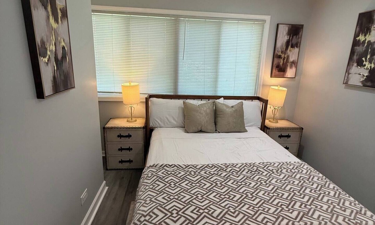 River Grove House | Ranch Cozy Home close to O'Hare
