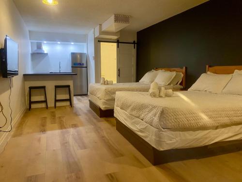Exeter Hotel | Ranch House Inn