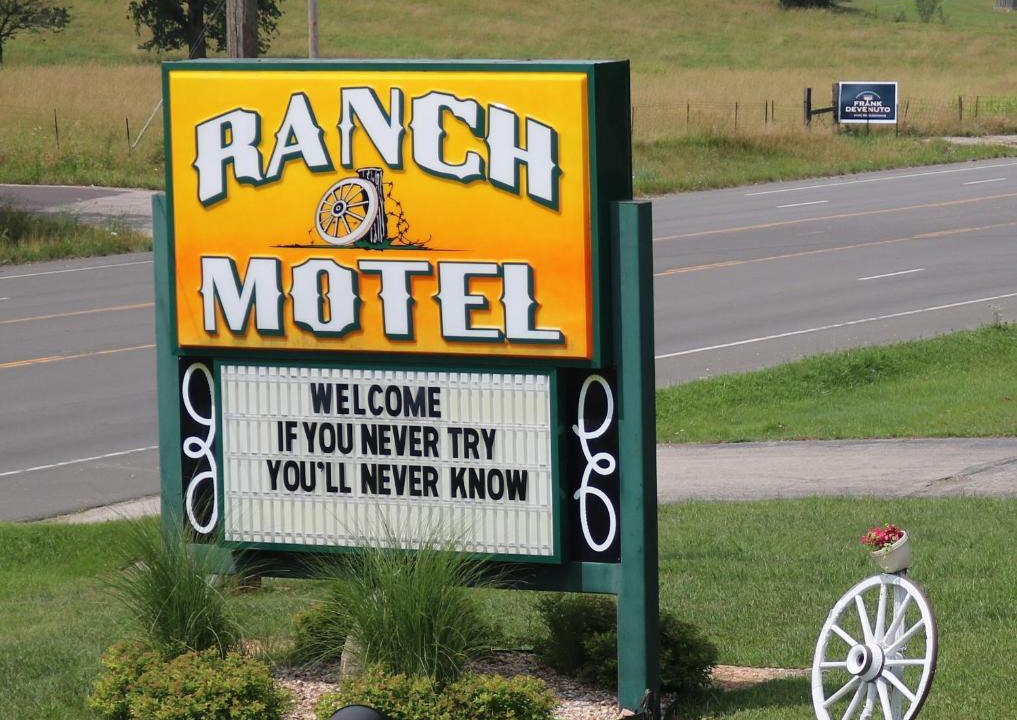 Salem Hotel | Ranch Motel
