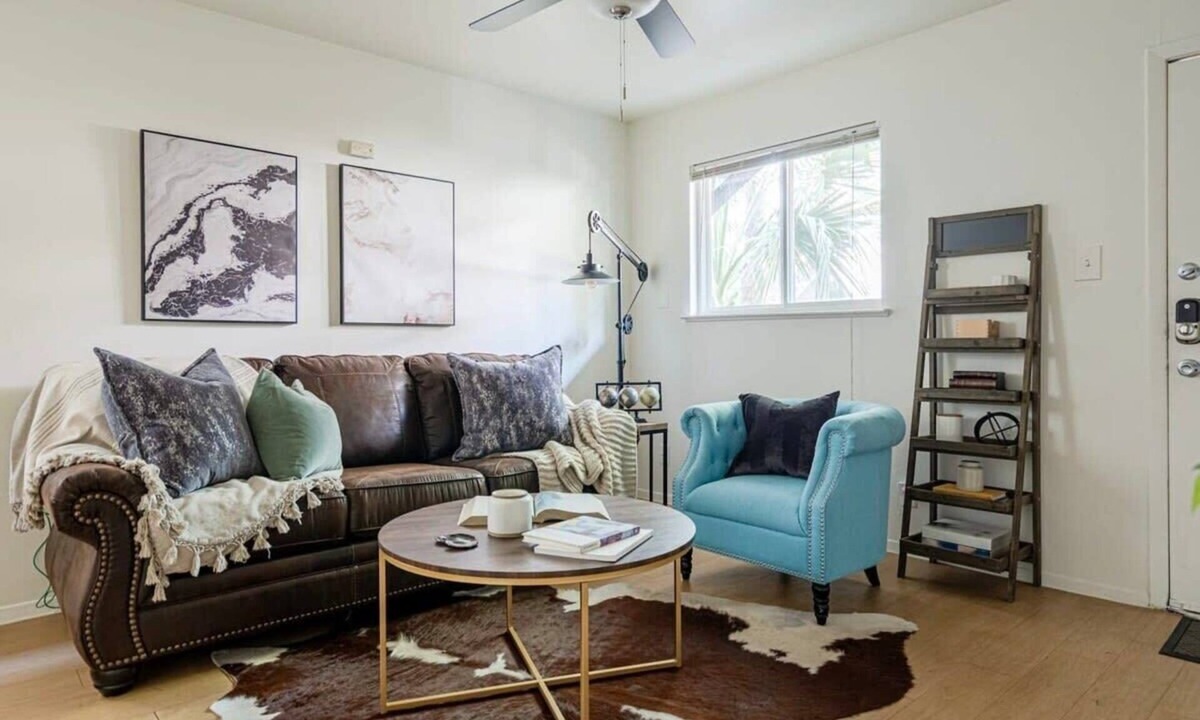 North University Apartment | Rancho Del Sol | Cozy Ranch Style | Central Austin