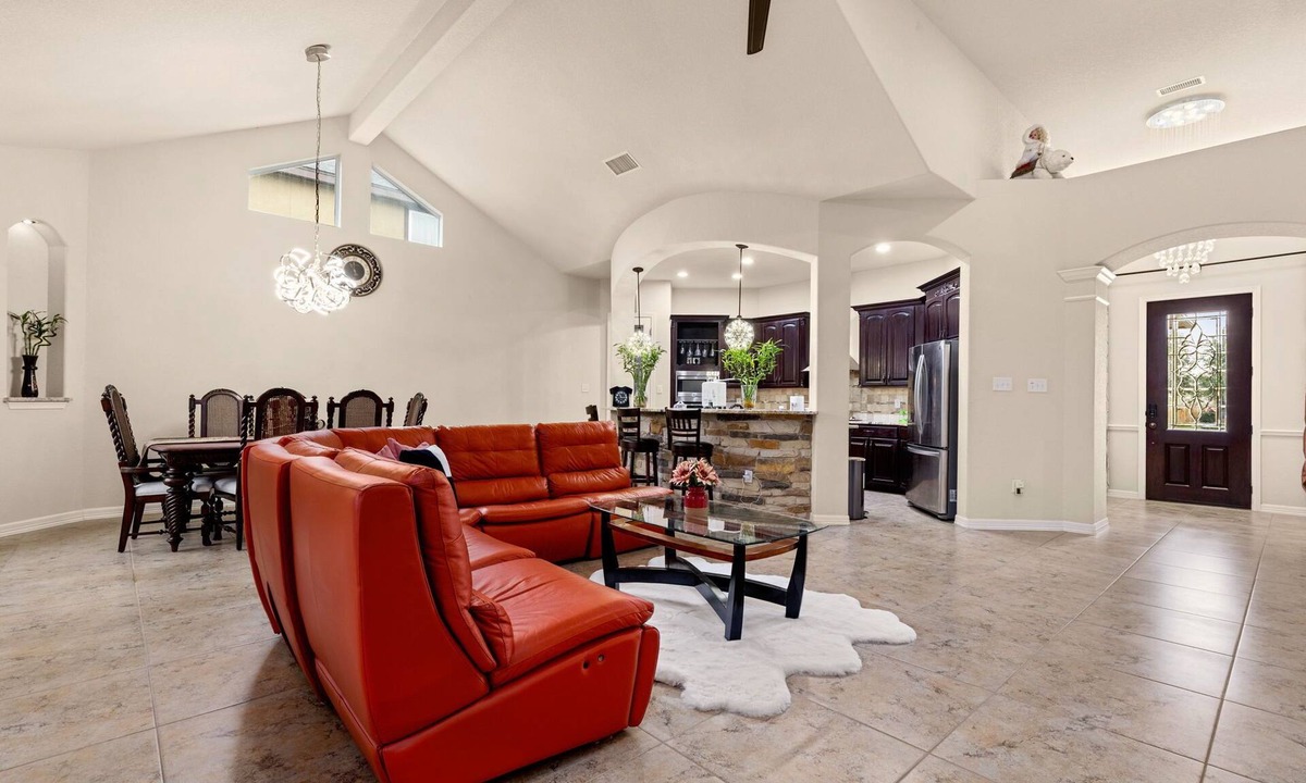 Schertz House | Randolph Central, 1-story, Chef Kitchen