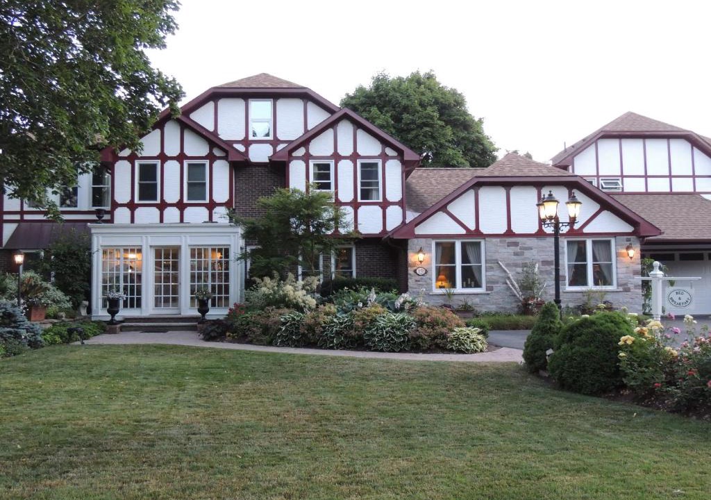 Historic Old Town Bed & Breakfast | Ranger's Retreat Bed & Breakfast