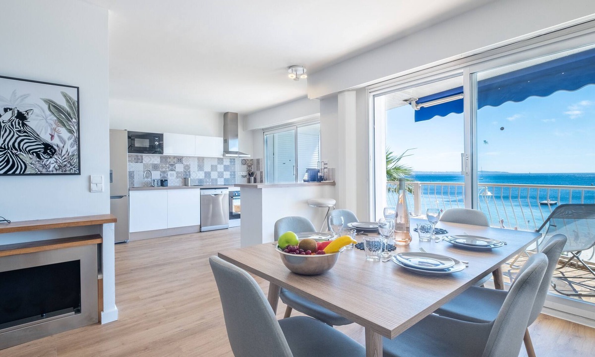 Pointe Croisette Apartment | RARE! 2-Br Seafront Apartment